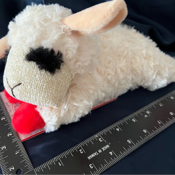 Lamb Chop  The Legend! Dog Toy - Picture 5 of 8